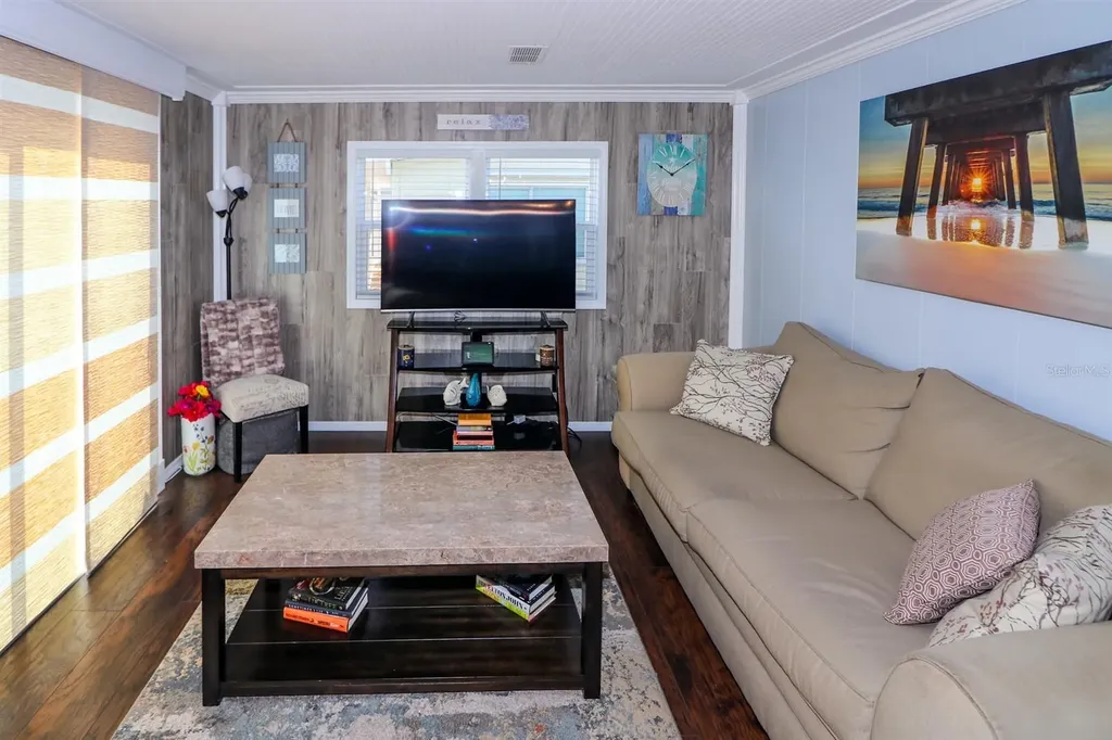 2100 Kings Highway Port Charlotte FL 33980