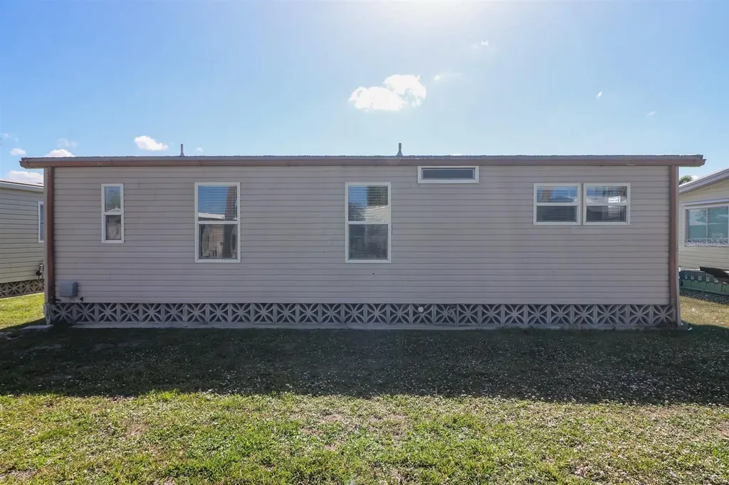 2100 Kings Highway Port Charlotte FL 33980