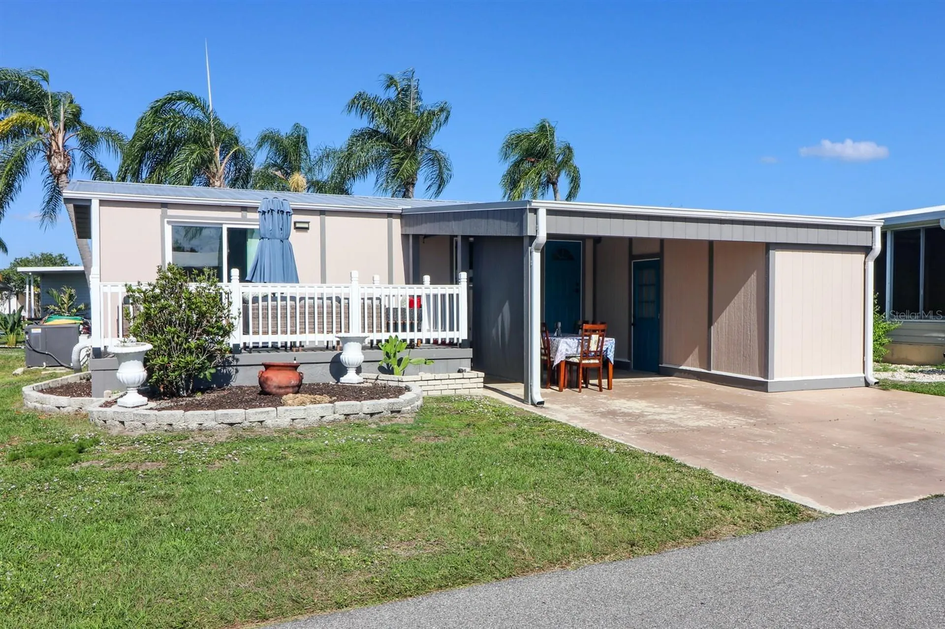 2100 Kings Highway Port Charlotte FL 33980