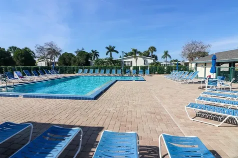 2100 Kings Highway Port Charlotte FL 33980