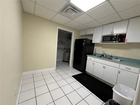 4828 W Gandy Boulevard Tampa FL 33611