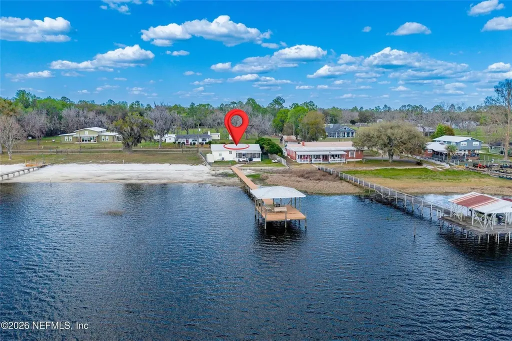7932 SW County Road 18 Hampton FL 32044
