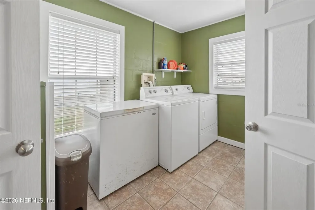7932 SW County Road 18 Hampton FL 32044