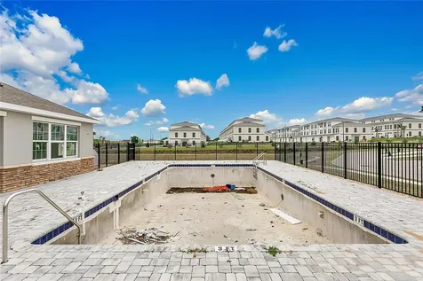 262 Bella Prestwick Boulevard Davenport FL 33837