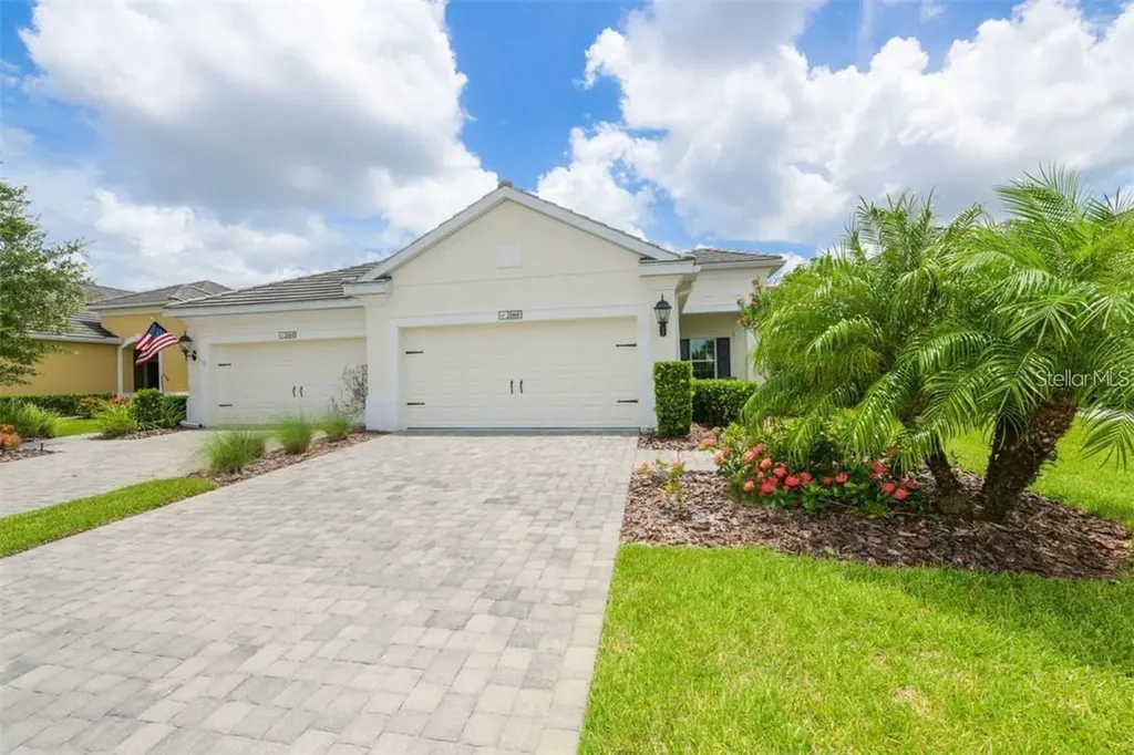 2060 Crystal Lake Trail Bradenton FL 34211
