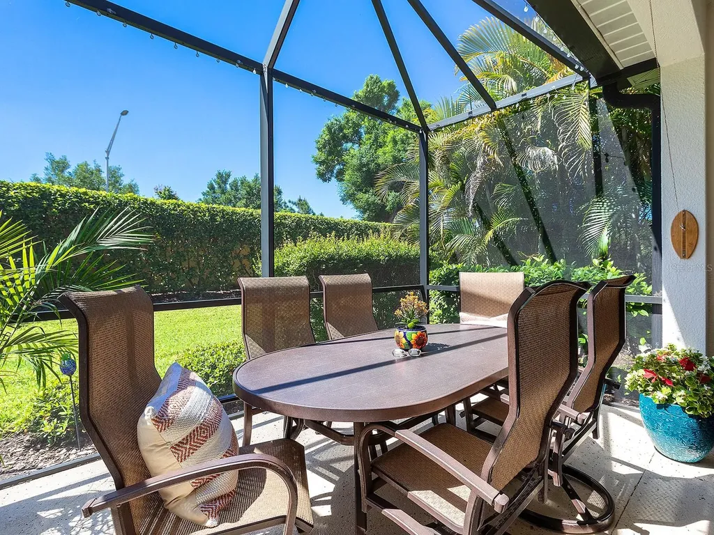 2060 Crystal Lake Trail Bradenton FL 34211