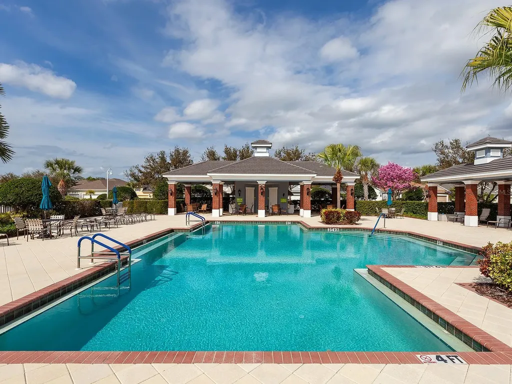 2060 Crystal Lake Trail Bradenton FL 34211