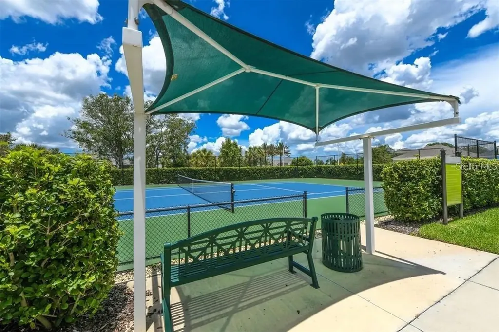 2060 Crystal Lake Trail Bradenton FL 34211