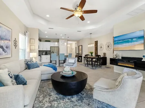 2060 Crystal Lake Trail Bradenton FL 34211
