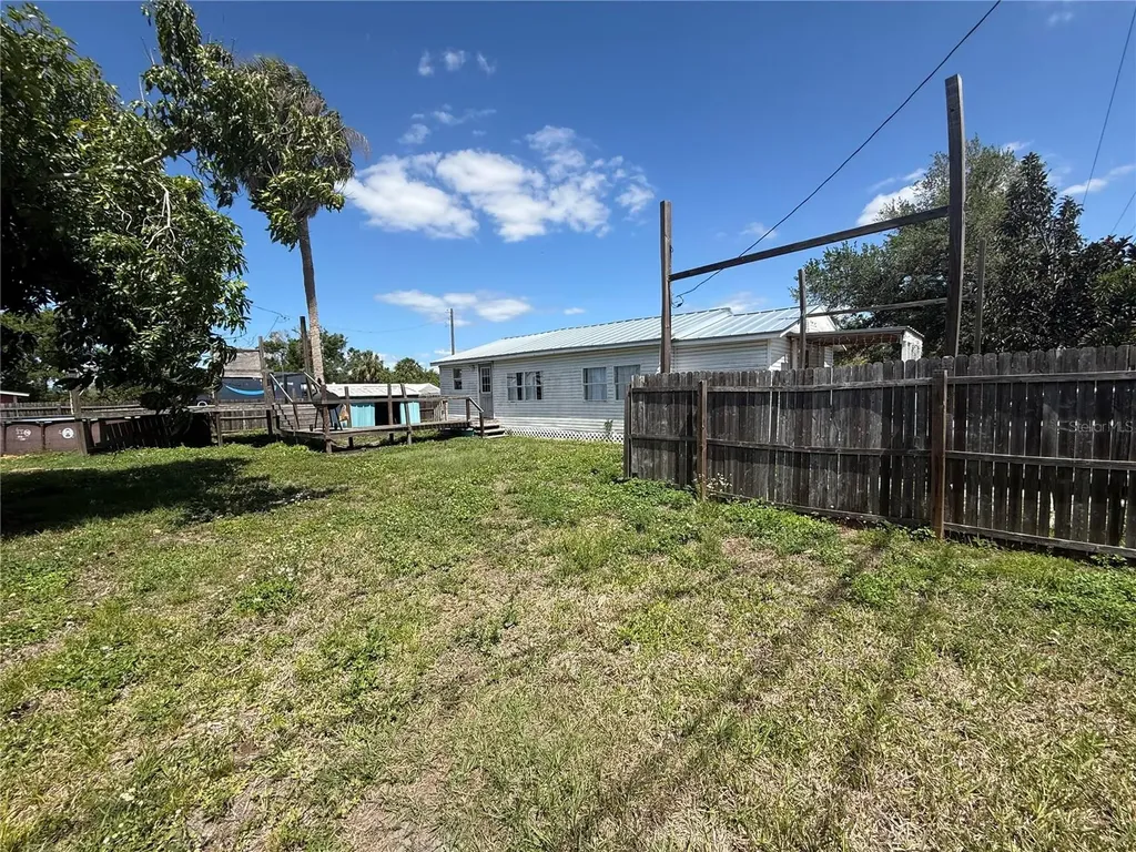 4233 Old Us Highway 41 Ruskin FL 33570