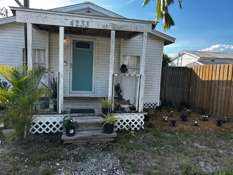 4233 Old Us Highway 41 Ruskin FL 33570