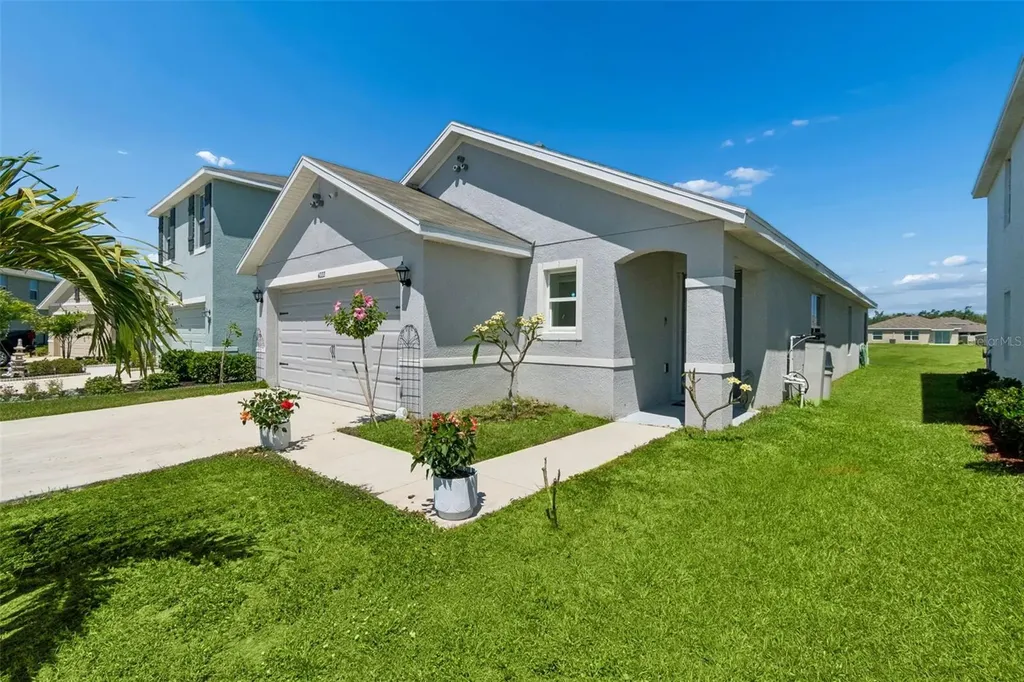 4222 Autumn Fog Court Palmetto FL 34221
