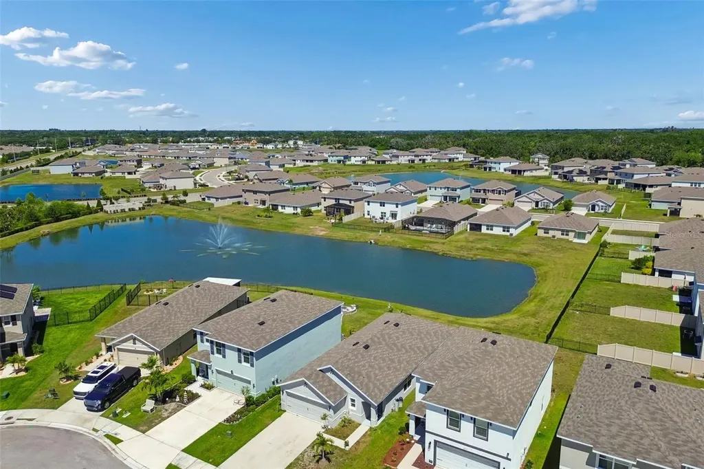 4222 Autumn Fog Court Palmetto FL 34221