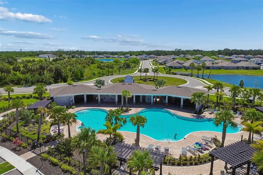 4222 Autumn Fog Court Palmetto FL 34221