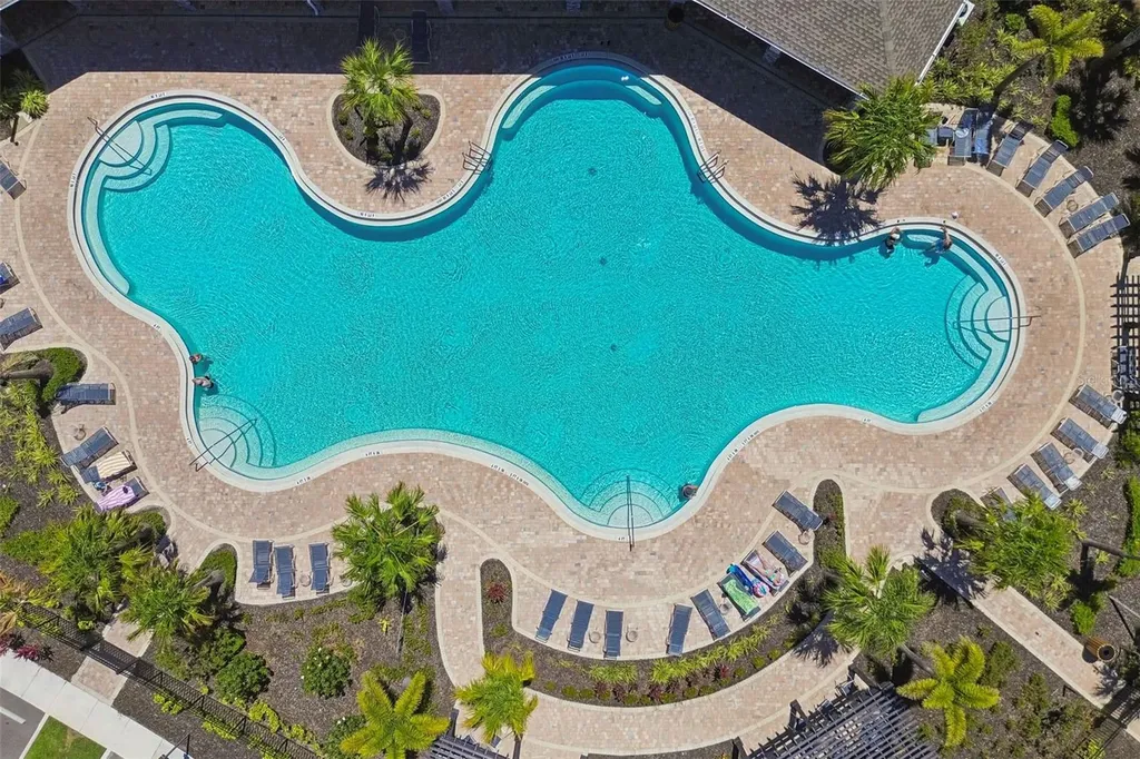 4222 Autumn Fog Court Palmetto FL 34221