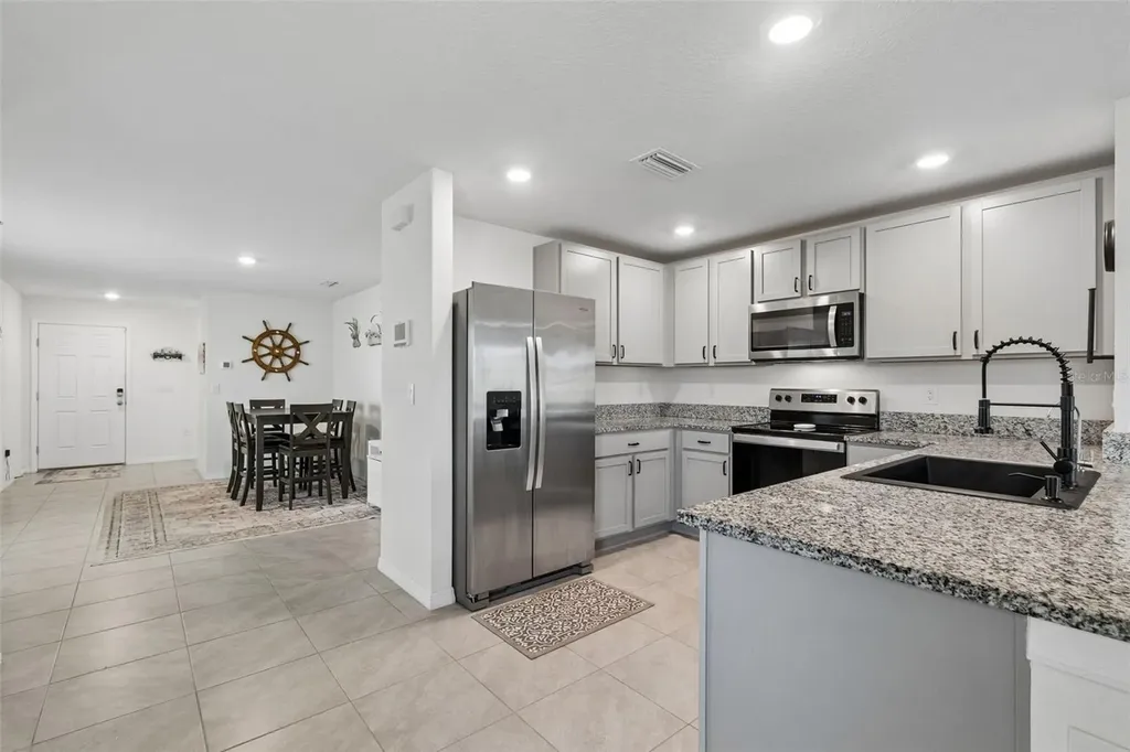 4222 Autumn Fog Court Palmetto FL 34221