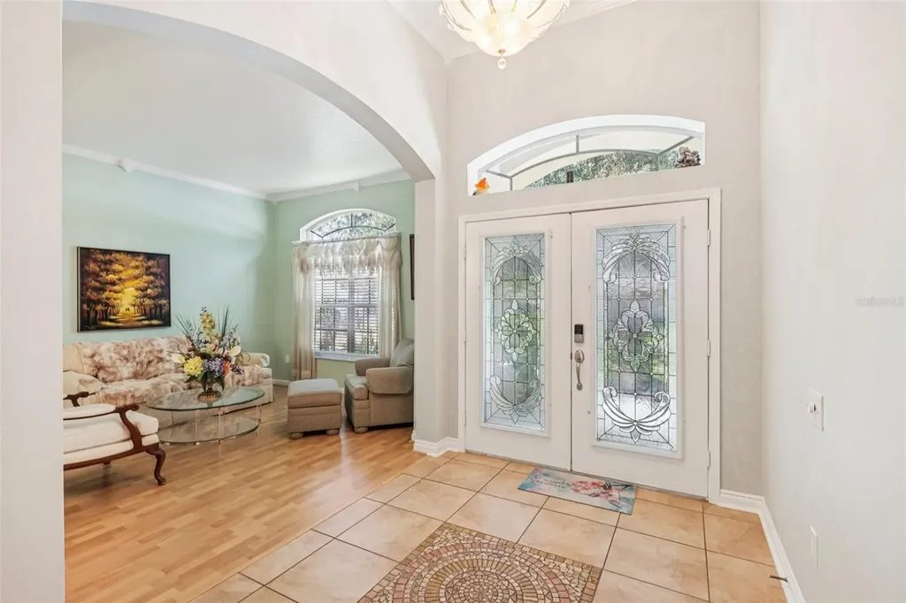 1901 Heartland Circle Valrico FL 33594