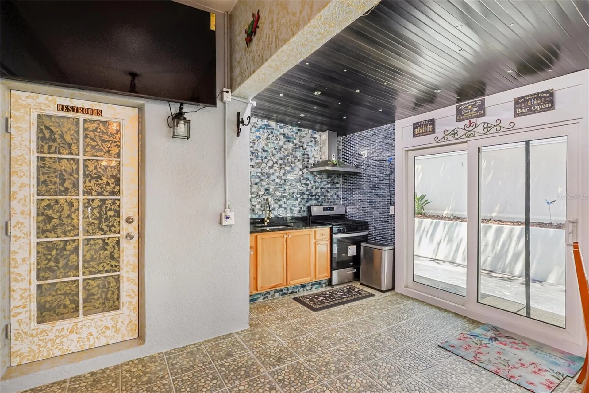 1901 Heartland Circle Valrico FL 33594