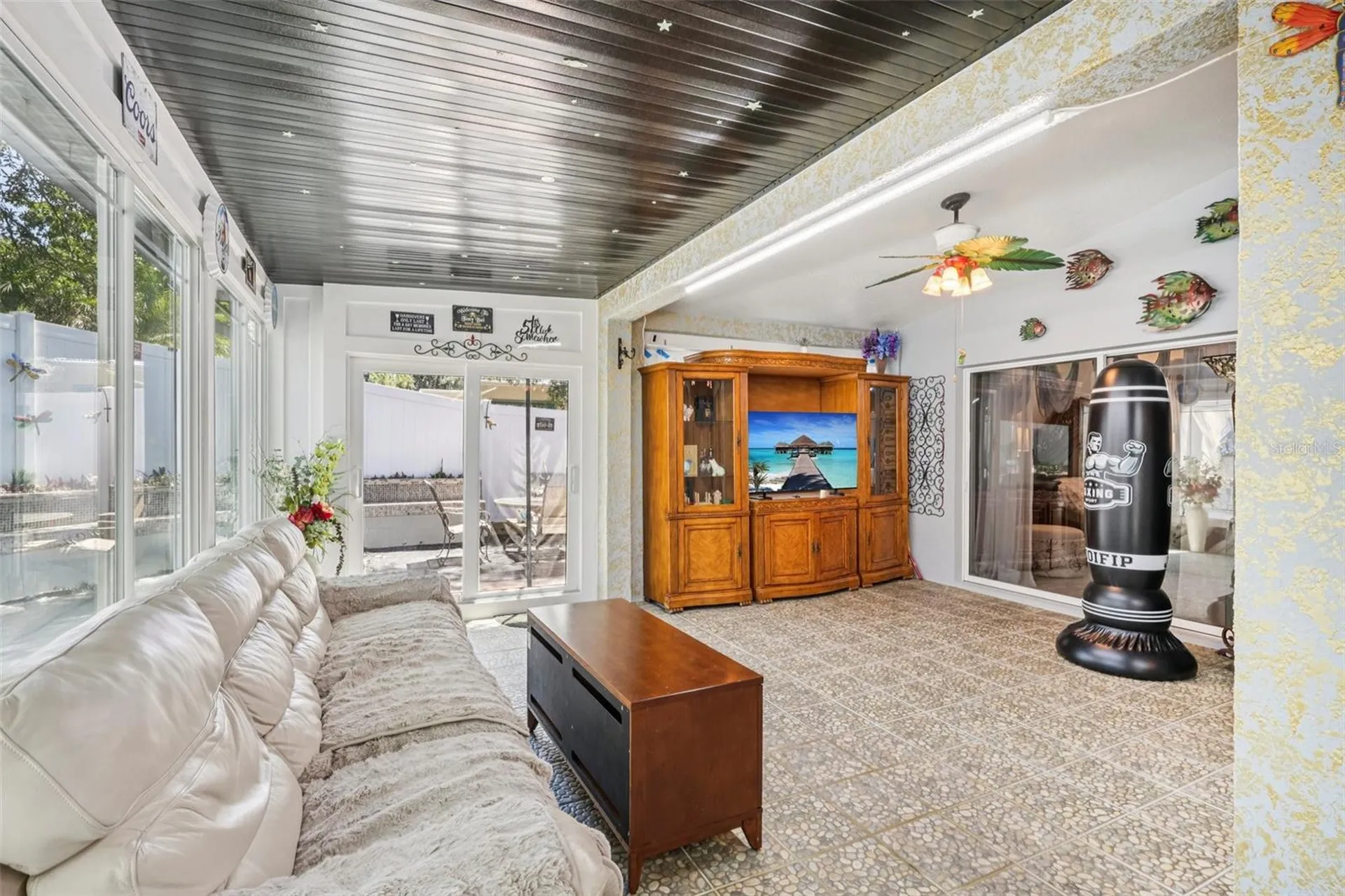 1901 Heartland Circle Valrico FL 33594