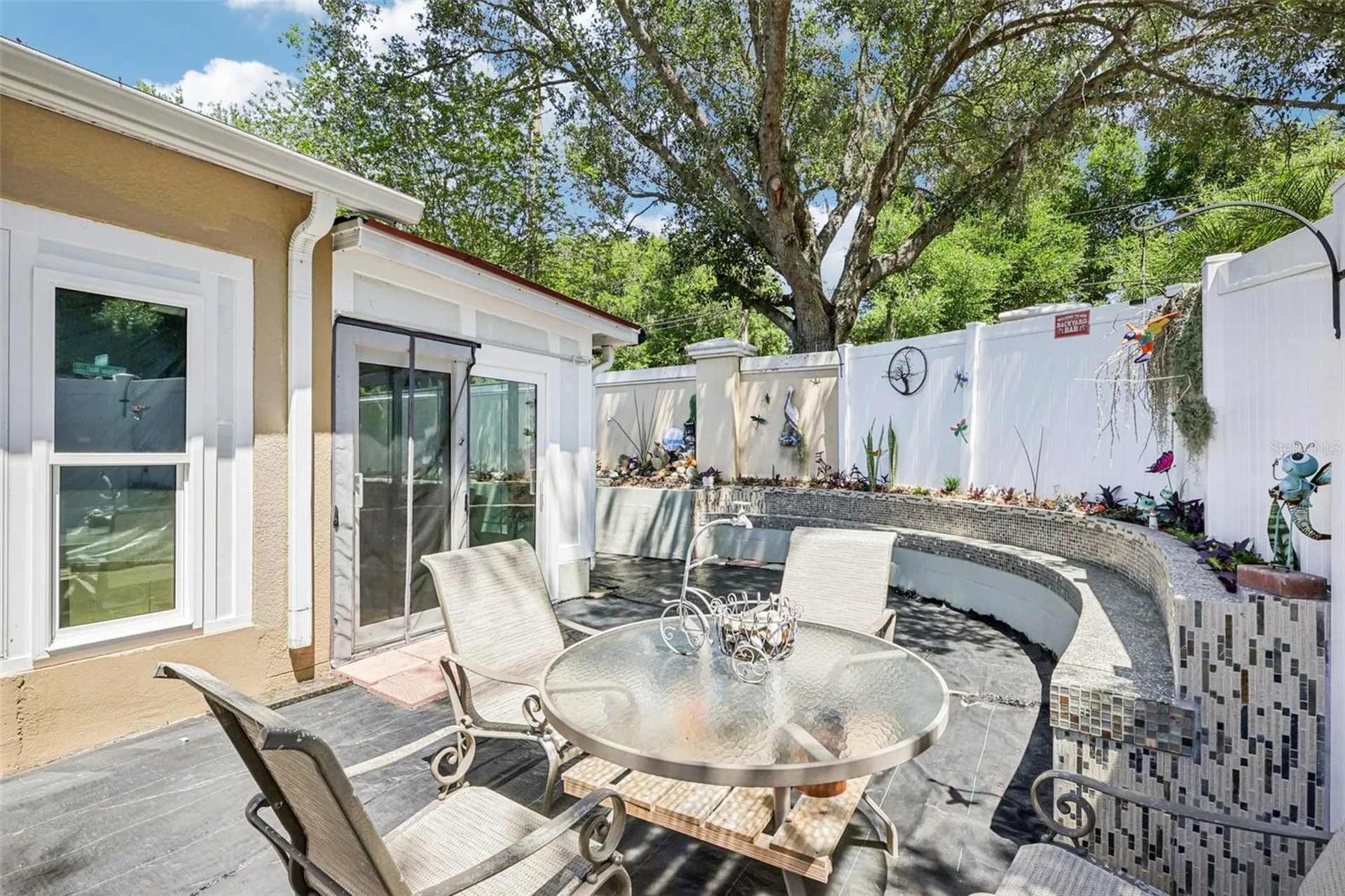 1901 Heartland Circle Valrico FL 33594