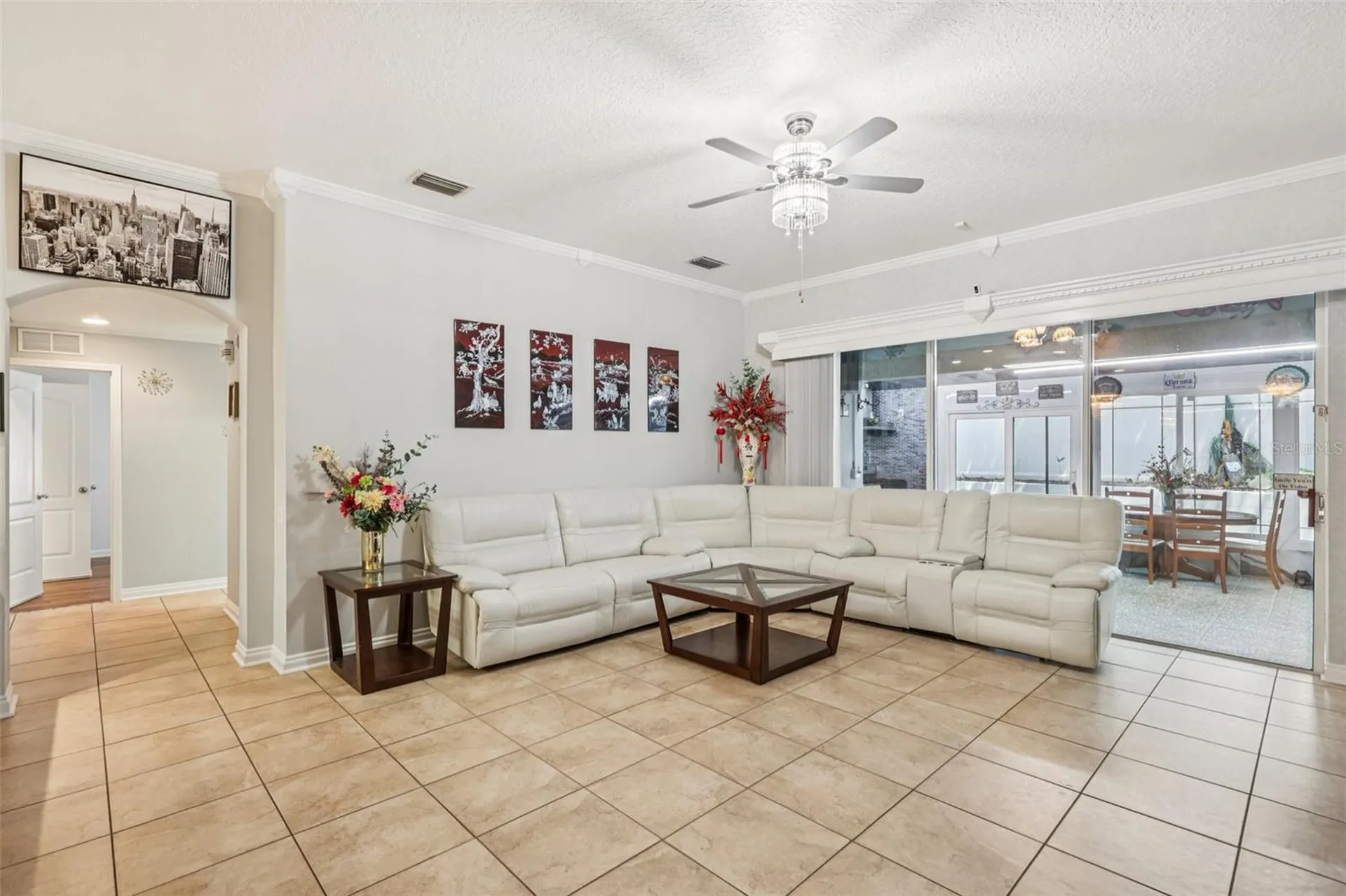 1901 Heartland Circle Valrico FL 33594