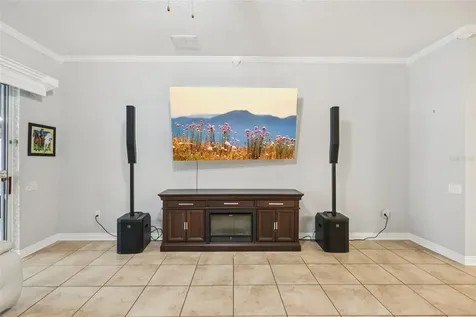 1901 Heartland Circle Valrico FL 33594