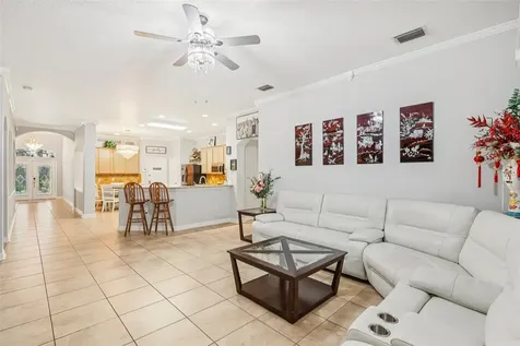 1901 Heartland Circle Valrico FL 33594