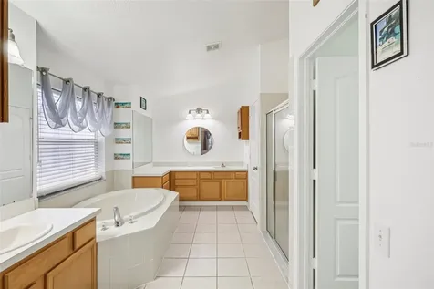 1901 Heartland Circle Valrico FL 33594