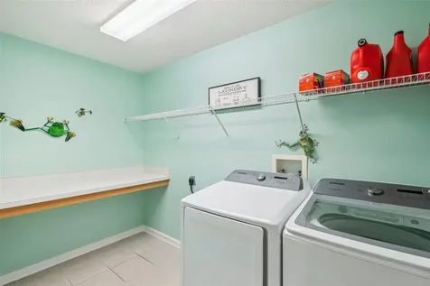 1901 Heartland Circle Valrico FL 33594
