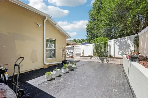 1901 Heartland Circle Valrico FL 33594