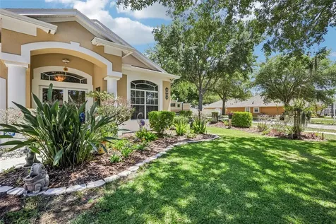 1901 Heartland Circle Valrico FL 33594