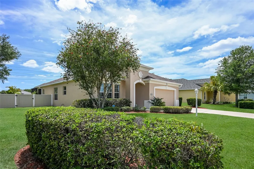 2909 44th Court E Palmetto FL 34221