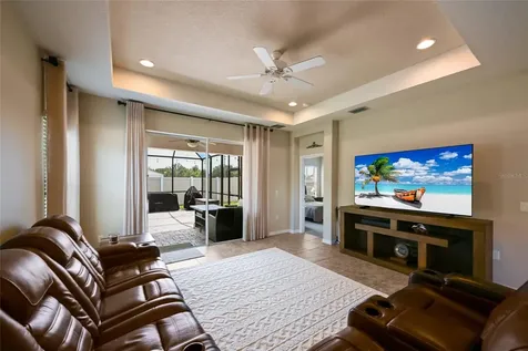 2909 44th Court E Palmetto FL 34221