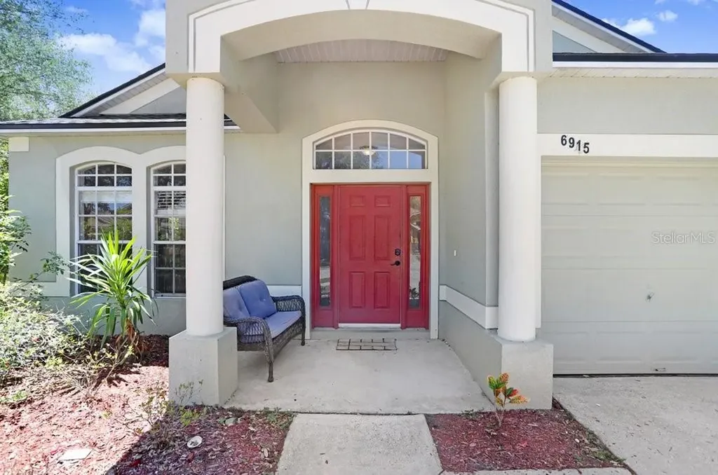 6915 Monarch Park Drive Apollo Beach FL 33572