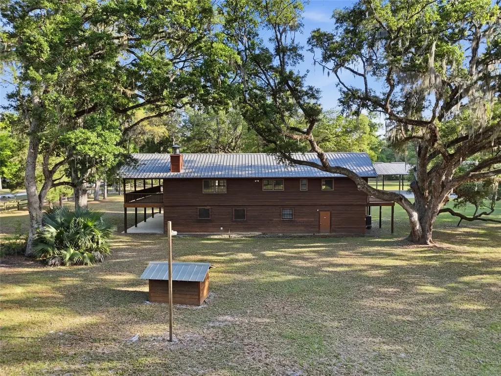 818 NE 783 Street Old Town FL 32680