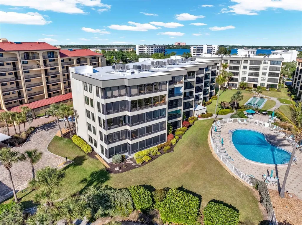 8764 Midnight Pass Road Sarasota FL 34242