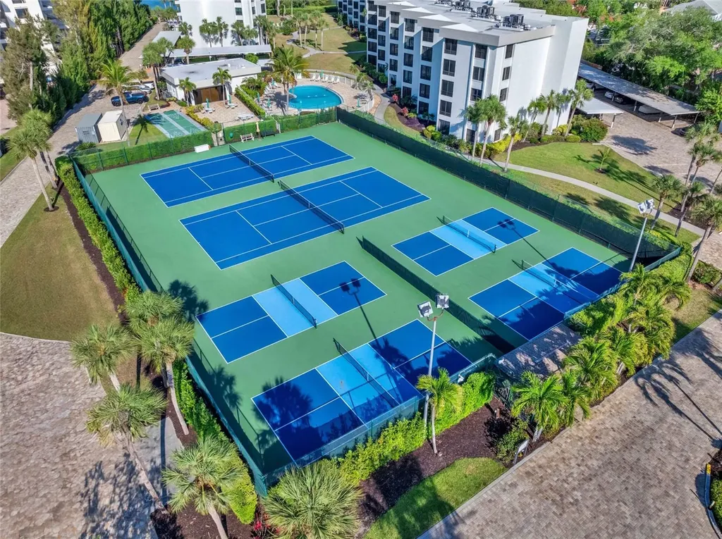 8764 Midnight Pass Road Sarasota FL 34242