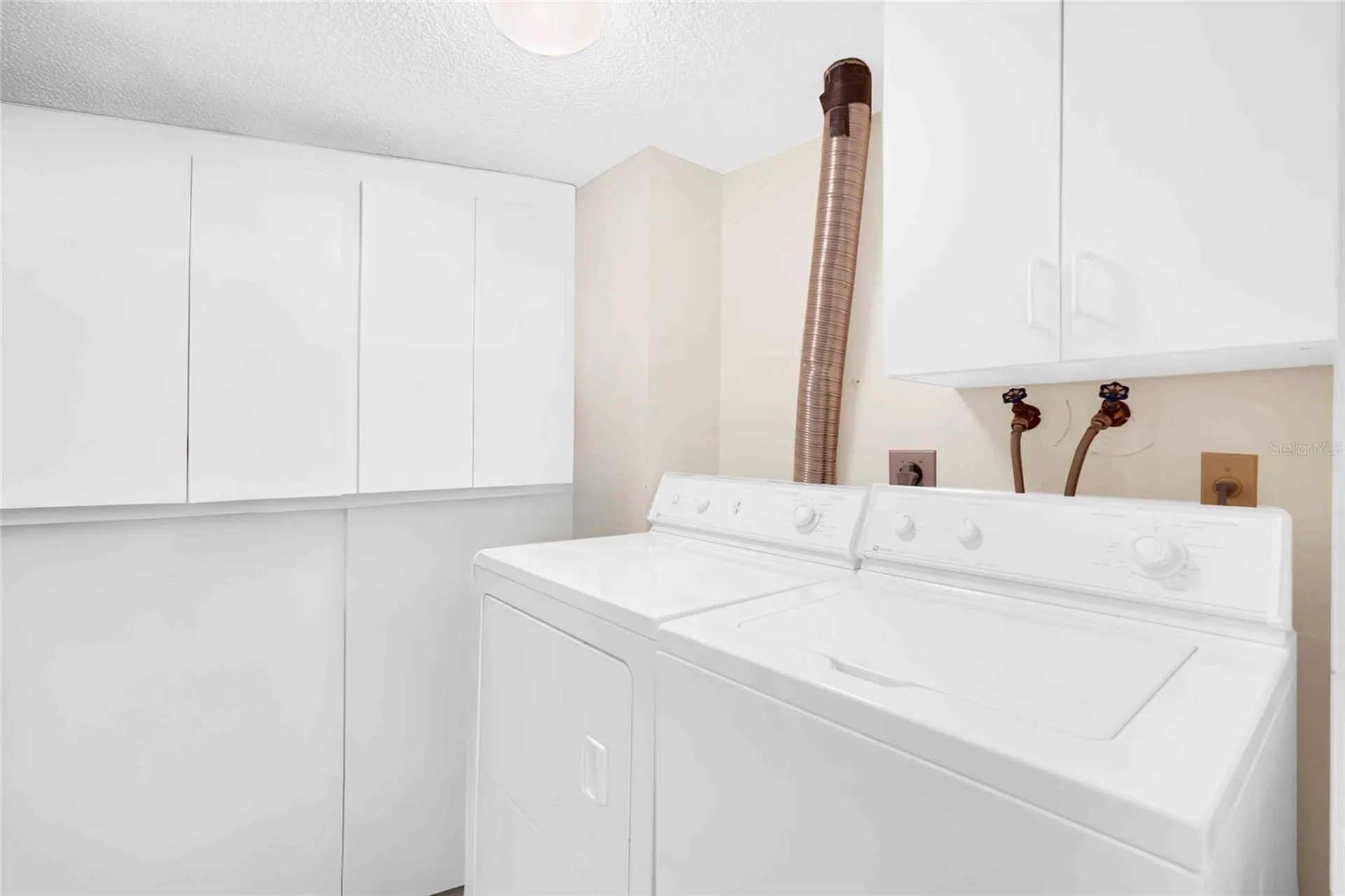 8764 Midnight Pass Road Sarasota FL 34242