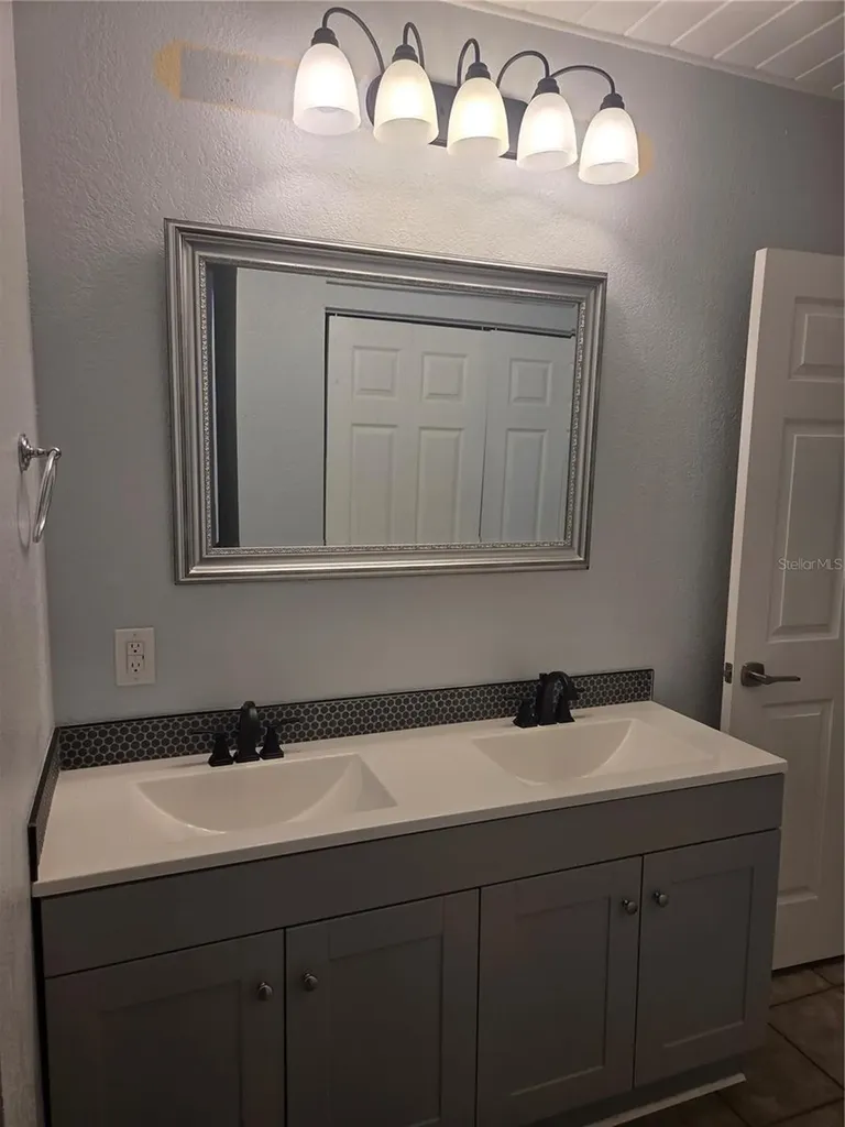 101 E Atwater Avenue Eustis FL 32726
