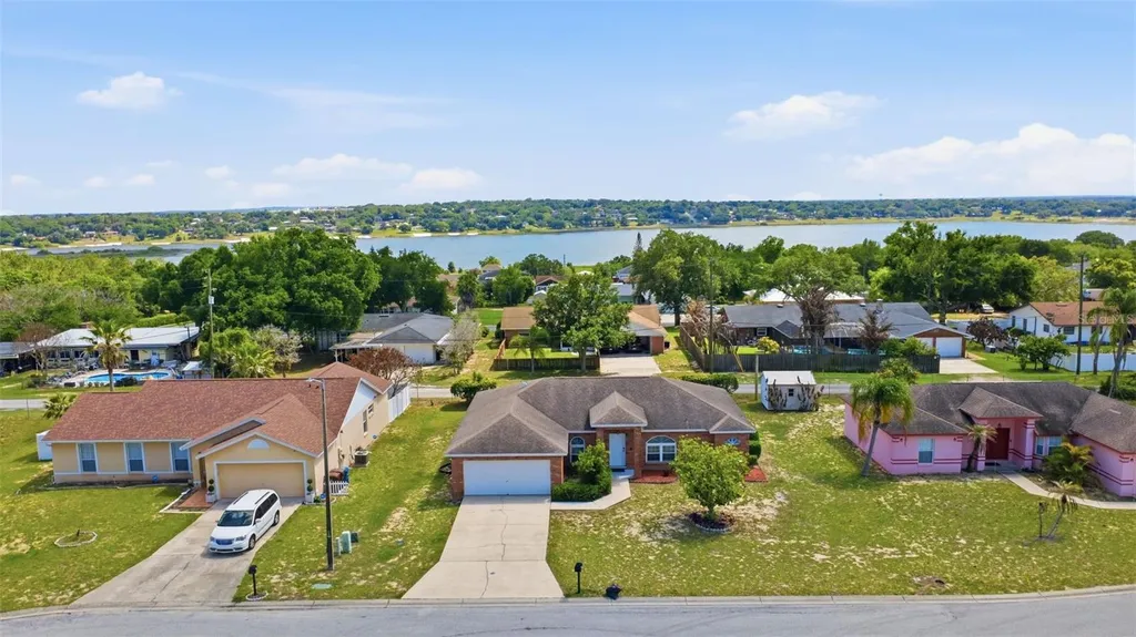 774 Barclay Terrace Lake Wales FL 33853