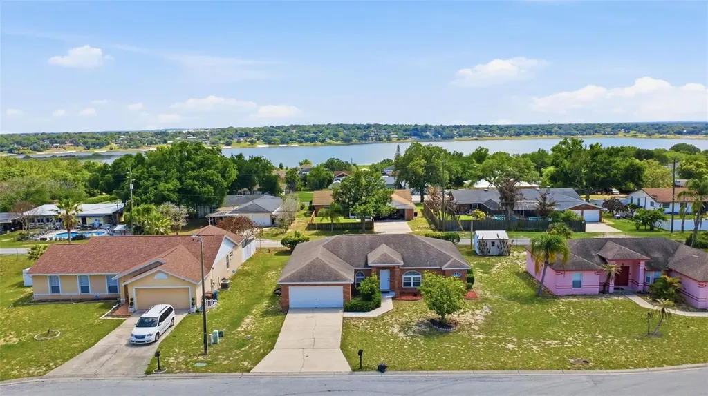 774 Barclay Terrace Lake Wales FL 33853