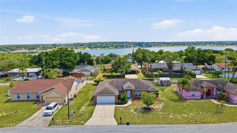 774 Barclay Terrace Lake Wales FL 33853