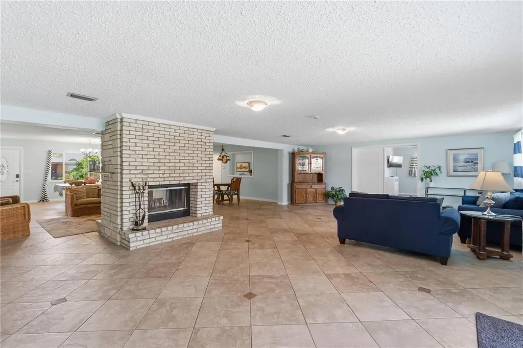 1 Maplewood Avenue Clearwater FL 33765