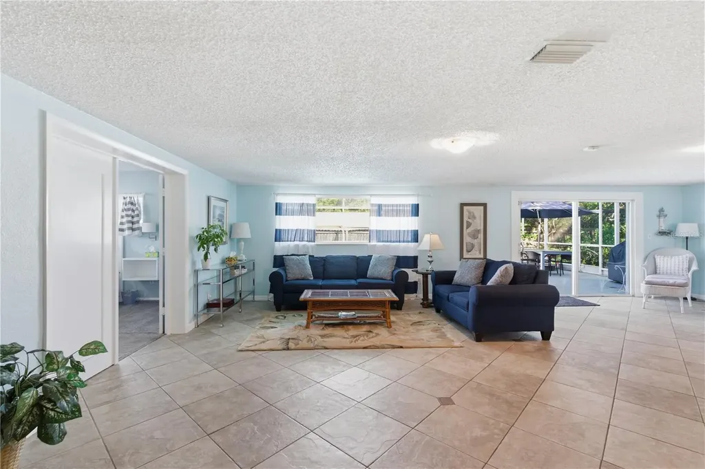 1 Maplewood Avenue Clearwater FL 33765