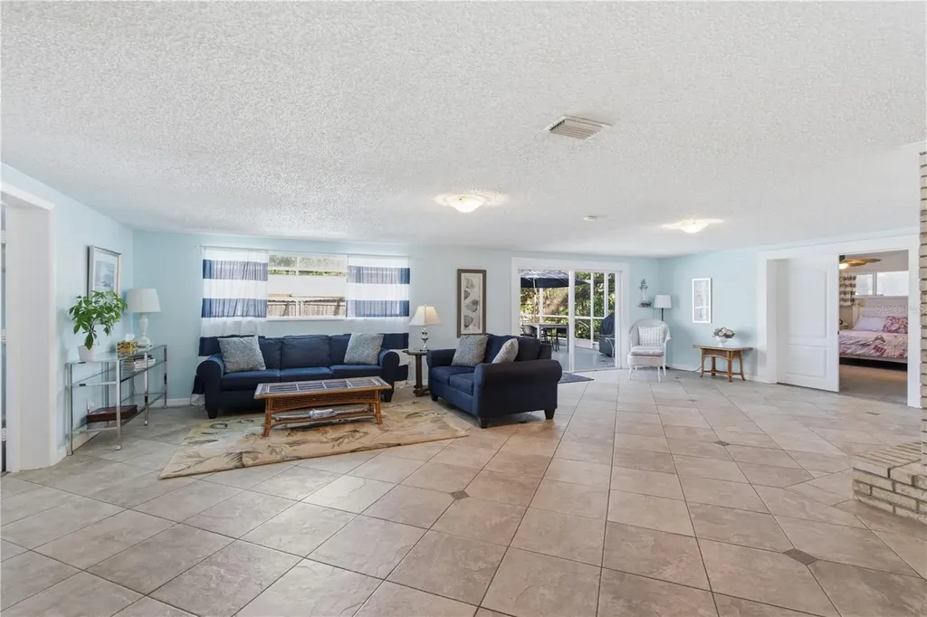 1 Maplewood Avenue Clearwater FL 33765