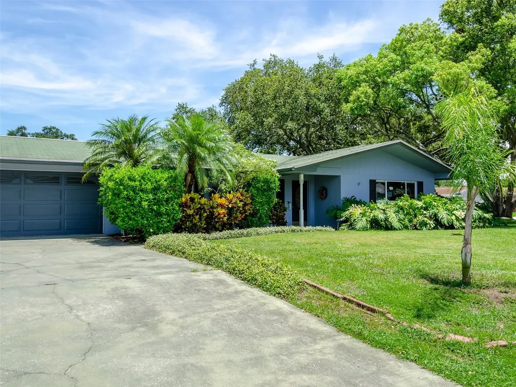 1 Maplewood Avenue Clearwater FL 33765