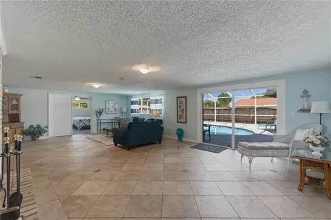 1 Maplewood Avenue Clearwater FL 33765