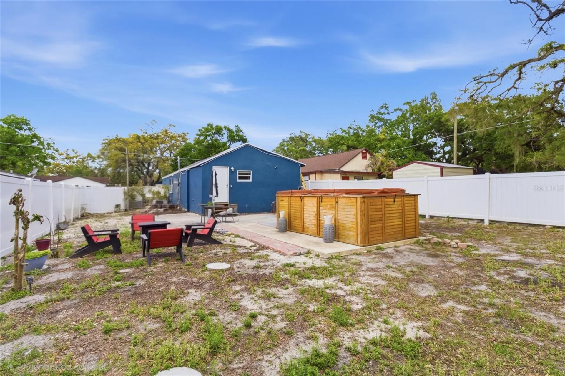 1613 E Chelsea Street Tampa FL 33610