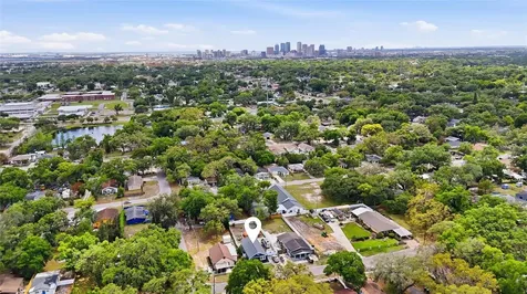 1613 E Chelsea Street Tampa FL 33610