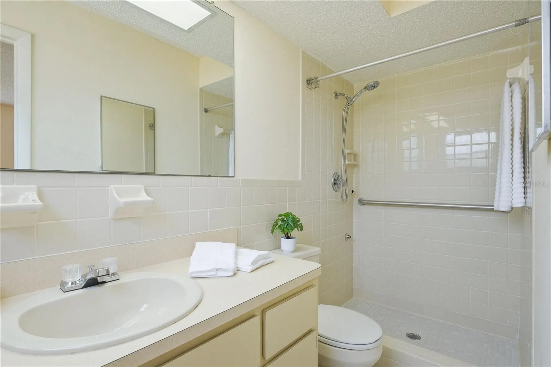 7832 Mcpherson Drive New Port Richey FL 34653